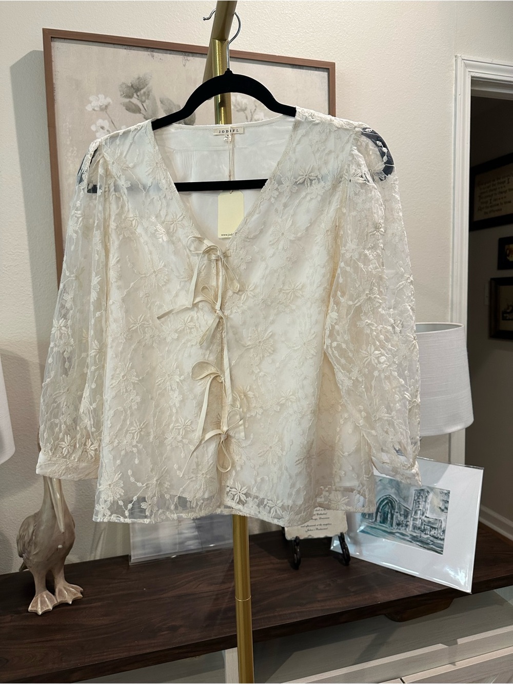 JODIFL Cream Floral Lace Tie-Front Blouse